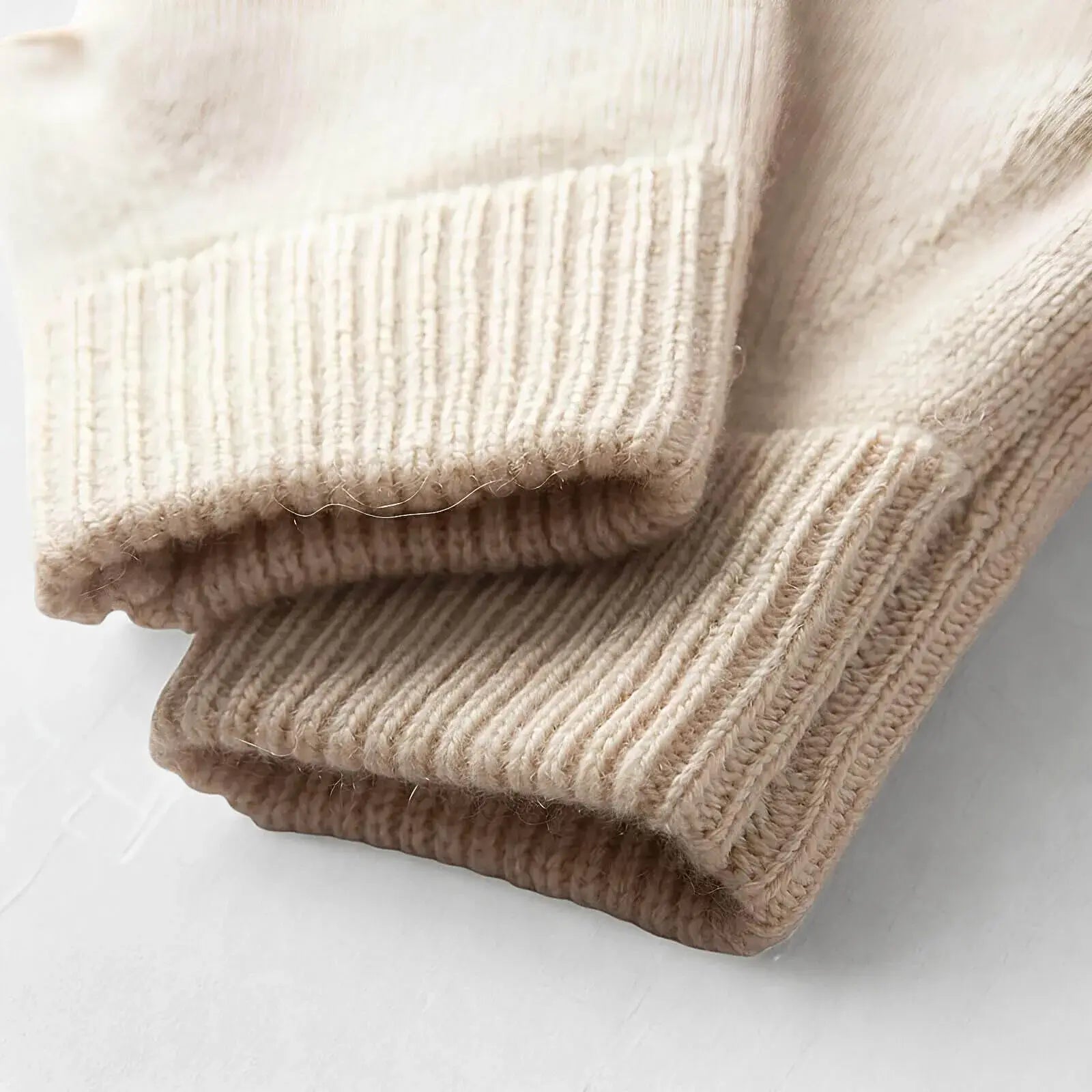 Amberlight Mittens
